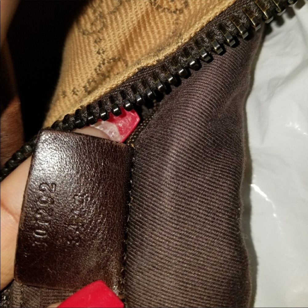 AUTHENTIC ***Gucci canvas bag !!💖💖💖light wear - Picture 3 of 8